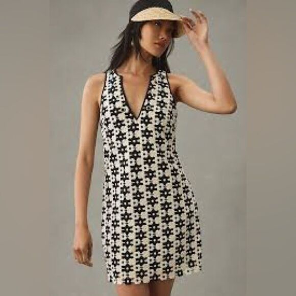 NWT women’s MAEVE X ANTHROPOLOGIE black & white Maeve V-Neck Crochet Shift Dress - Picture 1 of 10